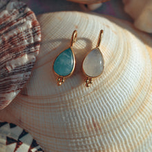 Load image into Gallery viewer, Hujan pendant - Moonstone