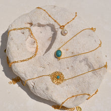 Load image into Gallery viewer, Pirus Turquoise &amp; Gold Bracelet